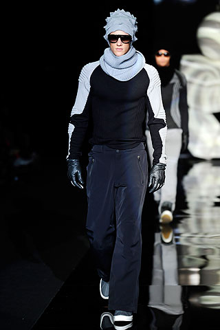 Emporio Armani / - 2010-2011